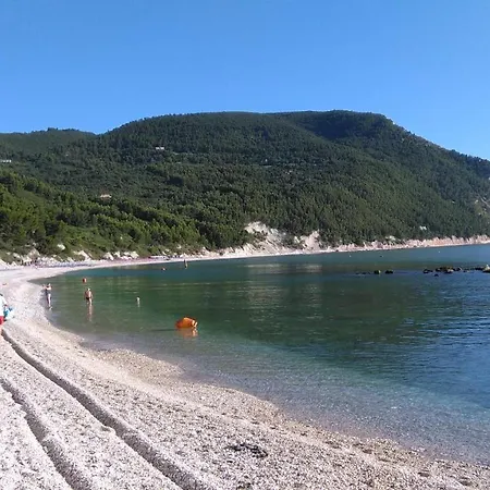 Casa Di Lory Lägenhet Sirolo