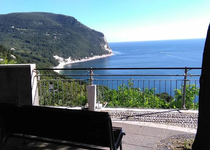 Casa Di Lory Sirolo